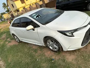 Toyota Corolla 2022 White