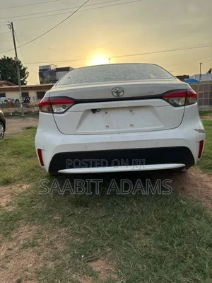 Toyota Corolla 2022 White