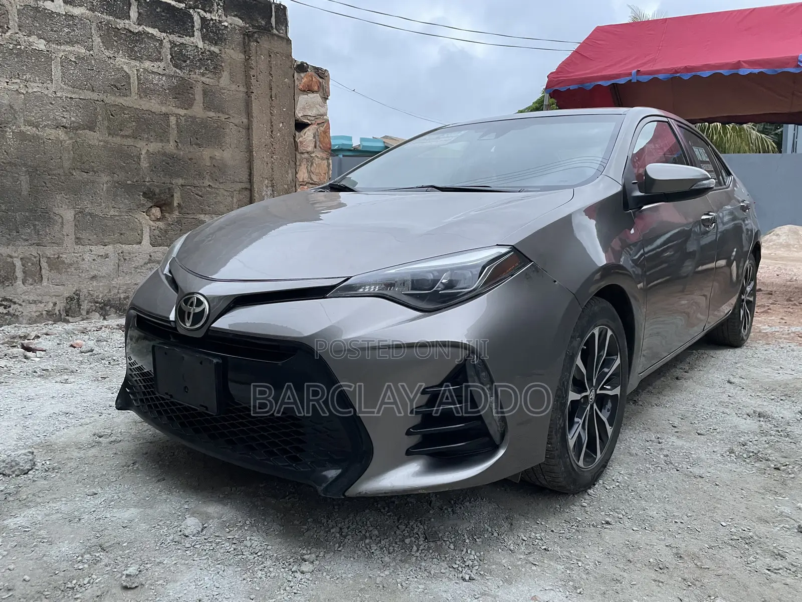 Toyota Corolla SE Special Edition 4dr Sedan (1.8L 4cyl CVT) 2017 Brown