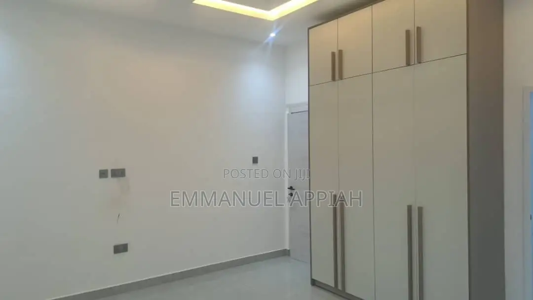 4bdrm House in Kwabenya Acp, Accra Metropolitan for sale