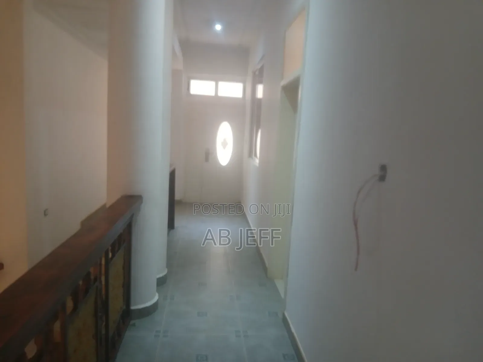 7bdrm House in Hiltop Executive, Kumasi Metropolitan for sale