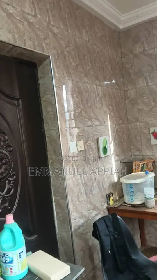 4bdrm House in Madina for sale