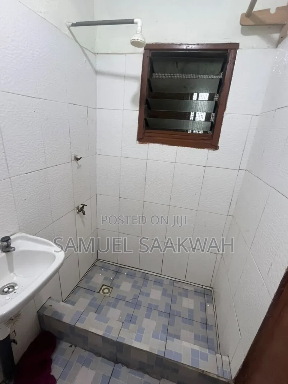 1bdrm Apartment in South Lar, Apapa for rent