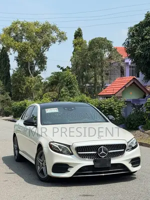 Mercedes-Benz E300 4Matic AWD Sedan (2.0L 4cyl 9A) 2017 White