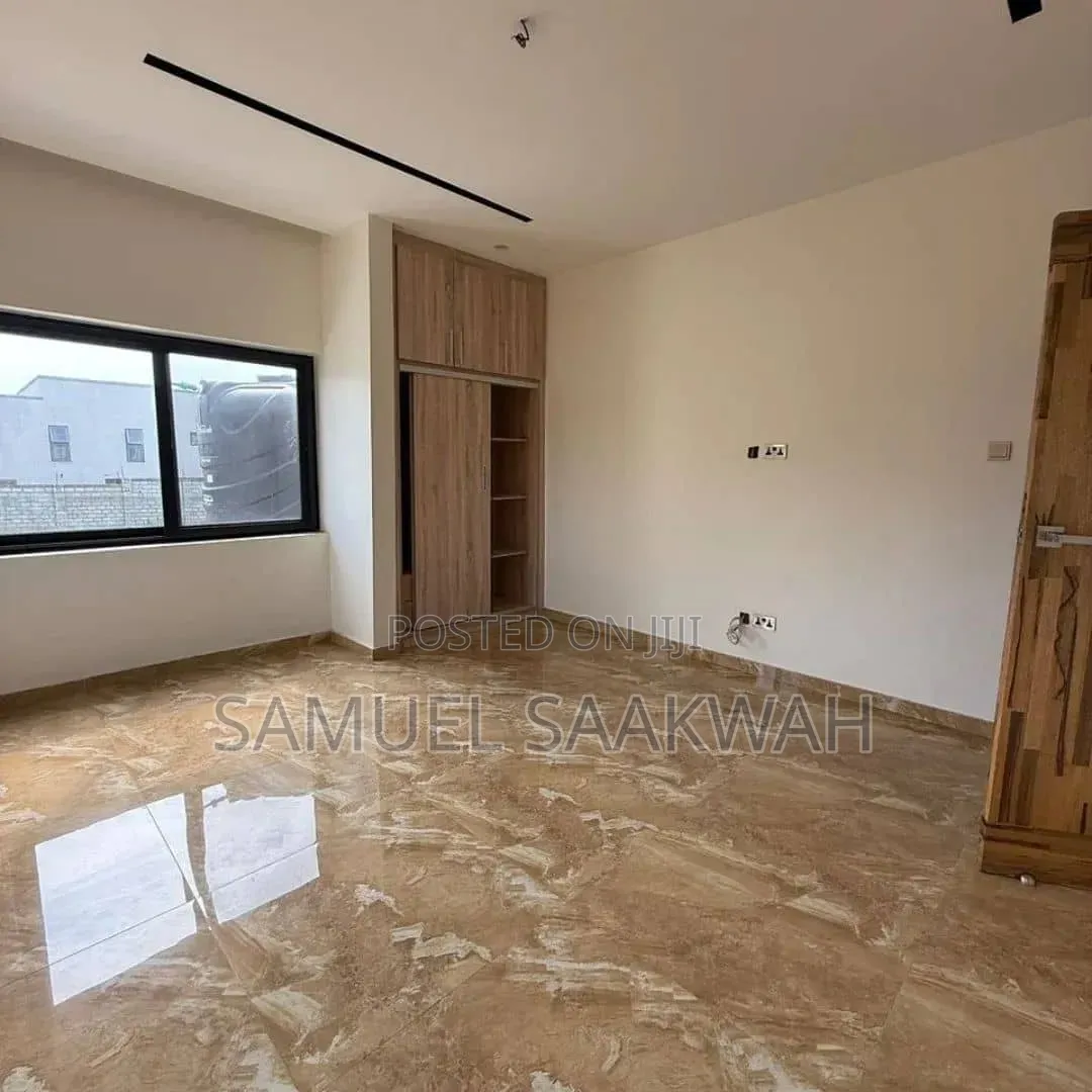 4bdrm House in Airport Residential Area for sale