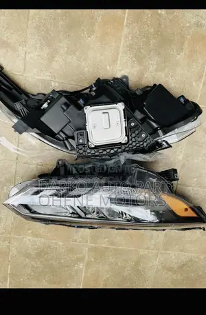 Nissan Sentra 2021-2023 Headlights Full LED Available