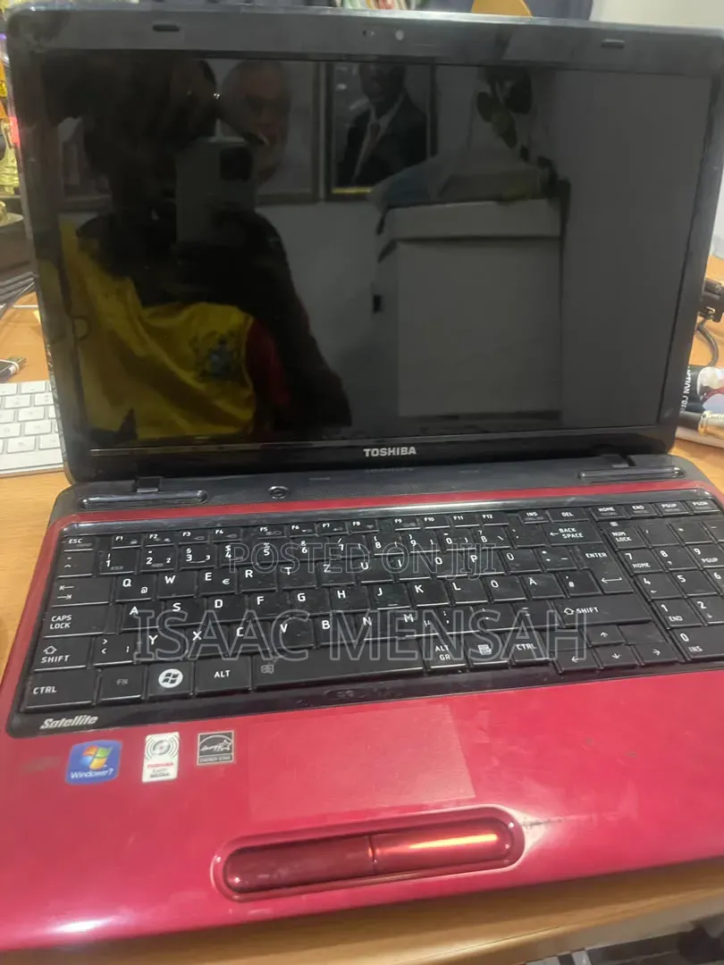 Laptop Toshiba 4GB AMD A6 HDD 500GB