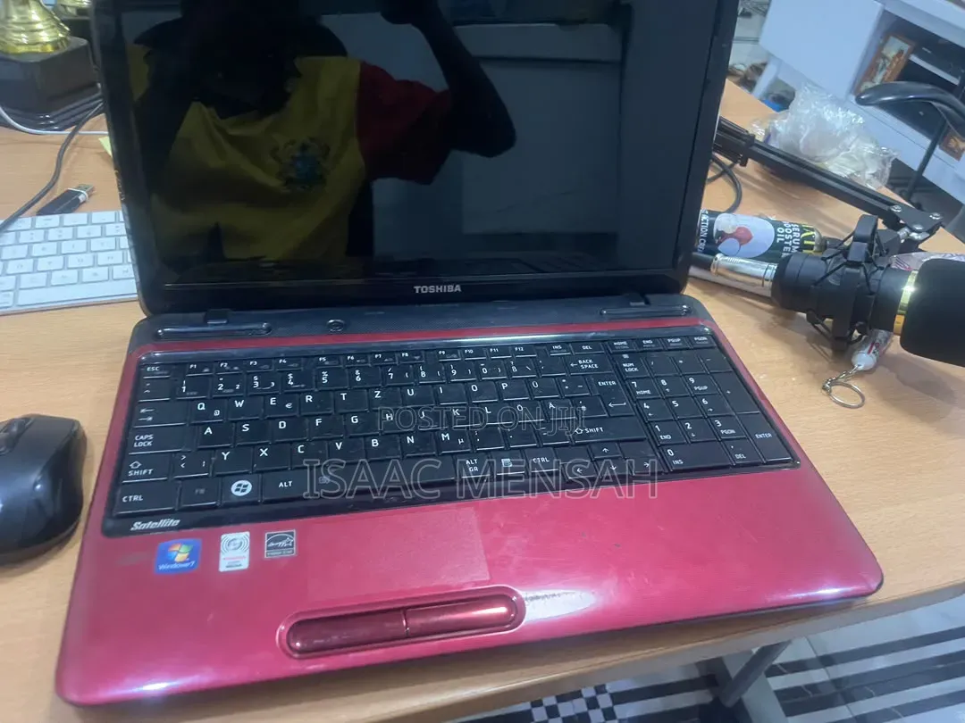 Laptop Toshiba 4GB AMD A6 HDD 500GB
