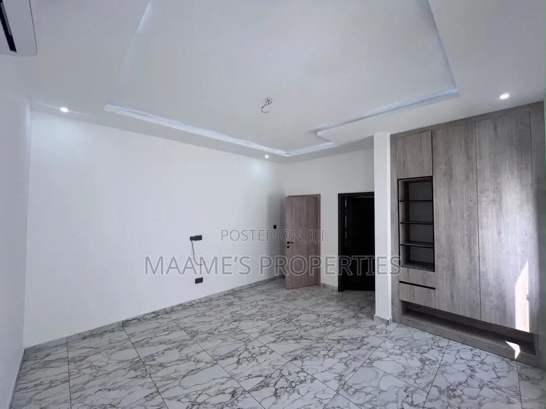 4bdrm Duplex in Ashaley Botwe for rent