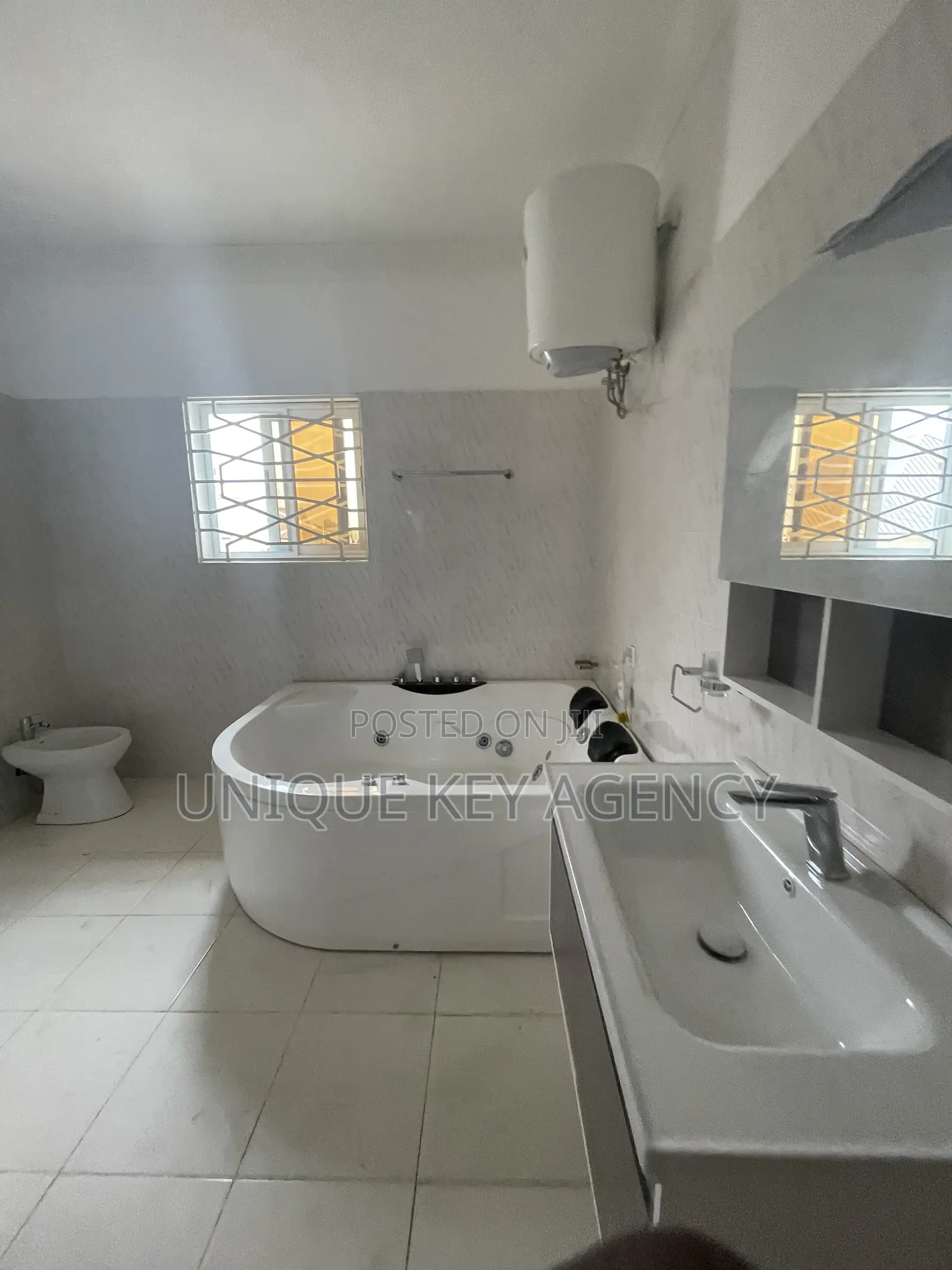 5bdrm House in Unique Key Agency, Roman Ridge for rent
