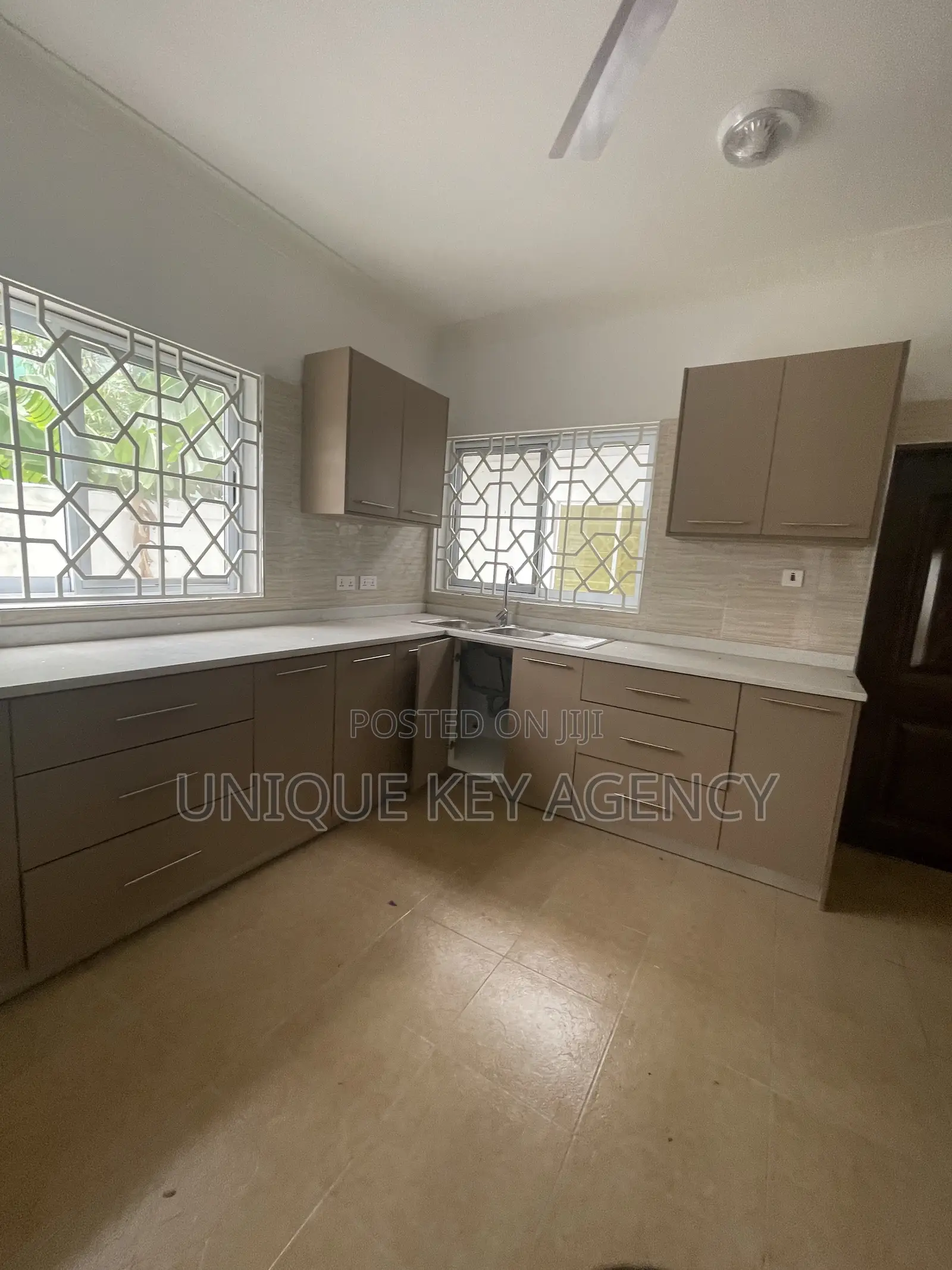 5bdrm House in Unique Key Agency, Roman Ridge for rent