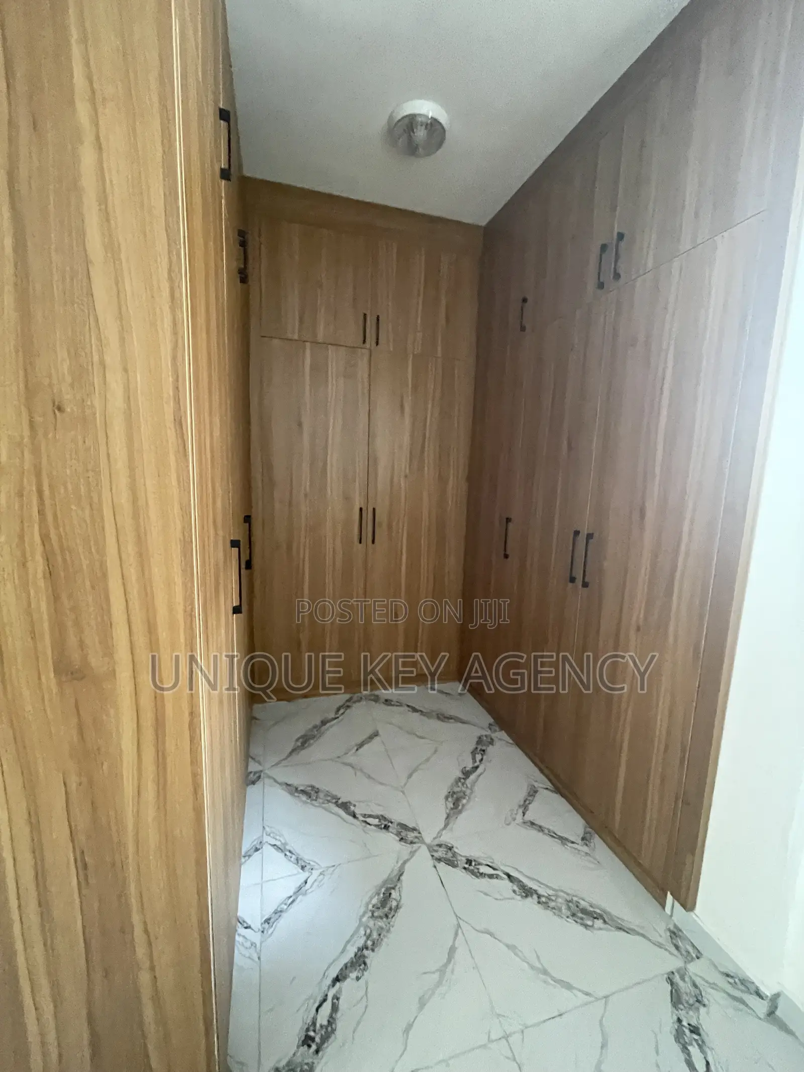 5bdrm House in Unique Key Agency, Roman Ridge for rent