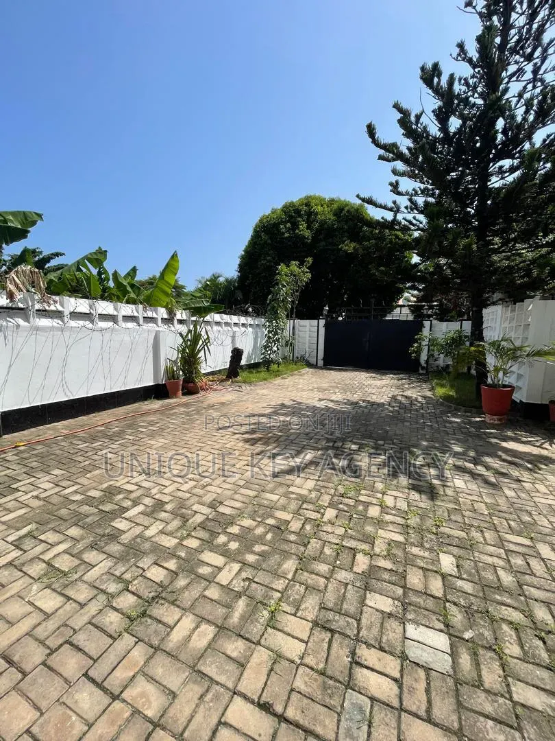 2bdrm Apartment in Unique Key Agency, Cantonments for rent
