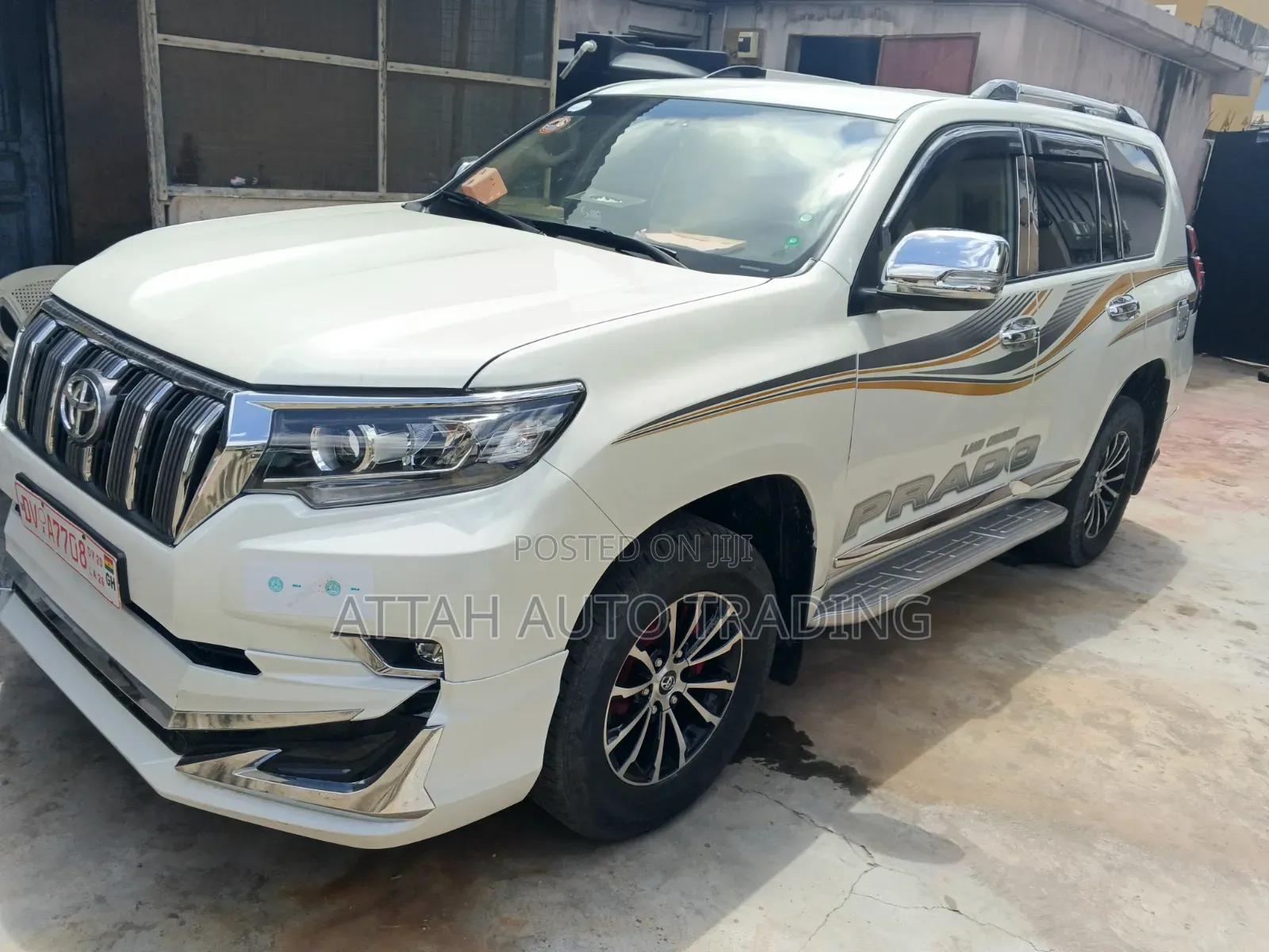 Toyota Land Cruiser Prado 2022 White