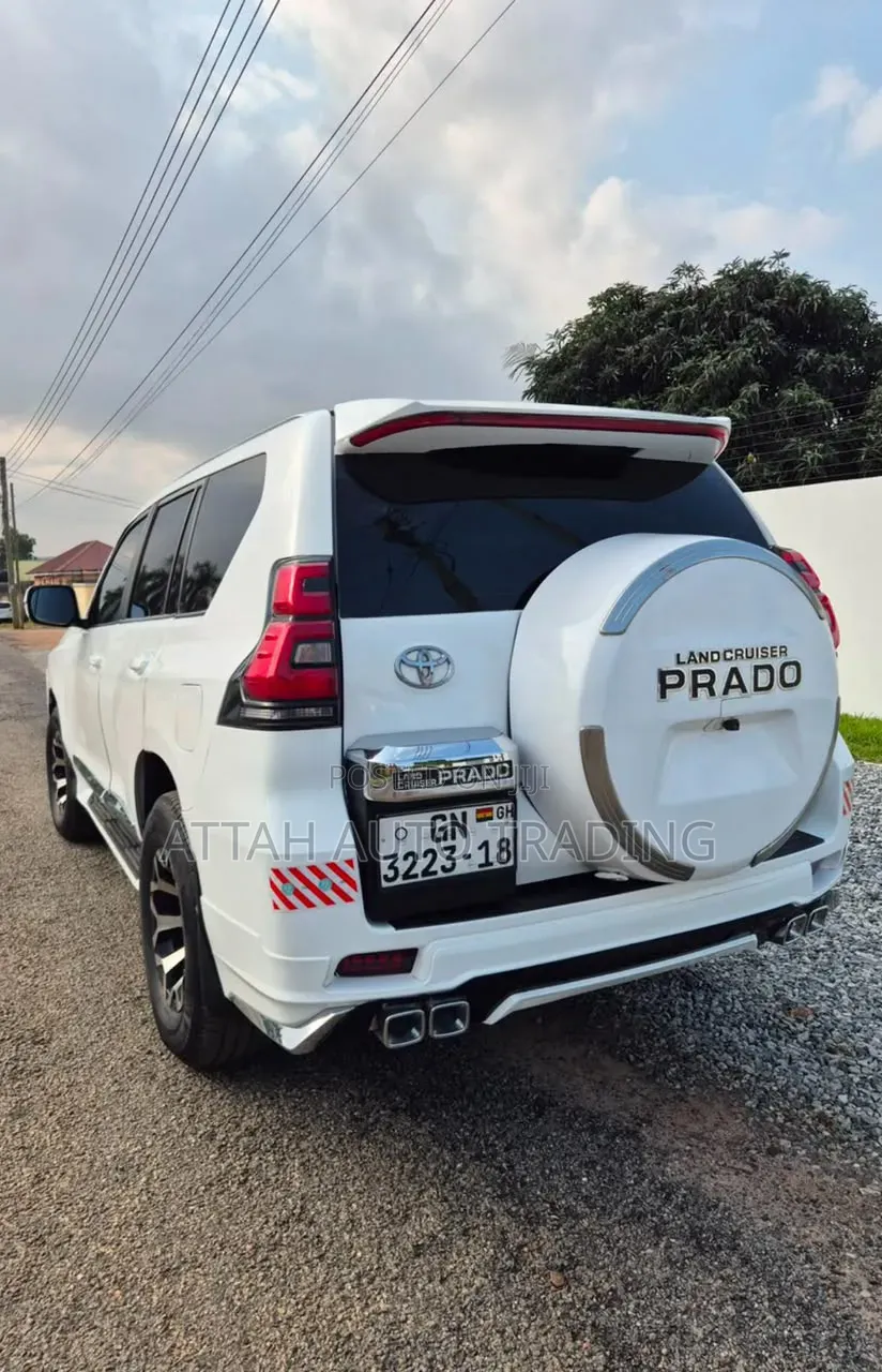 Toyota Land Cruiser Prado 2022 White