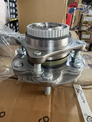 Toyota Hilux/ Vigo and Fortuna Front Wheel Hub