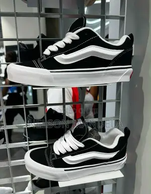 Vans Knu Skool