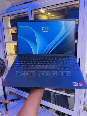 Laptop Dell Inspiron 15 16GB AMD Ryzen 7 SSD 512GB