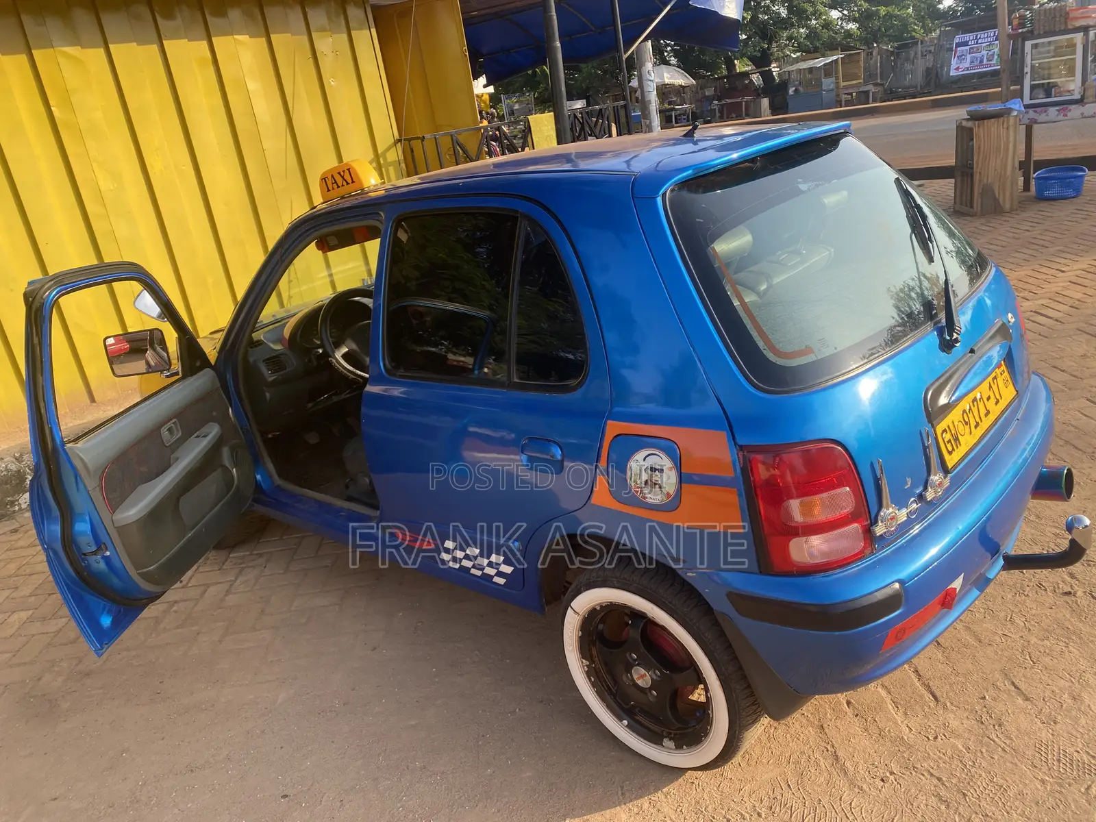 Nissan March 2001 Blue