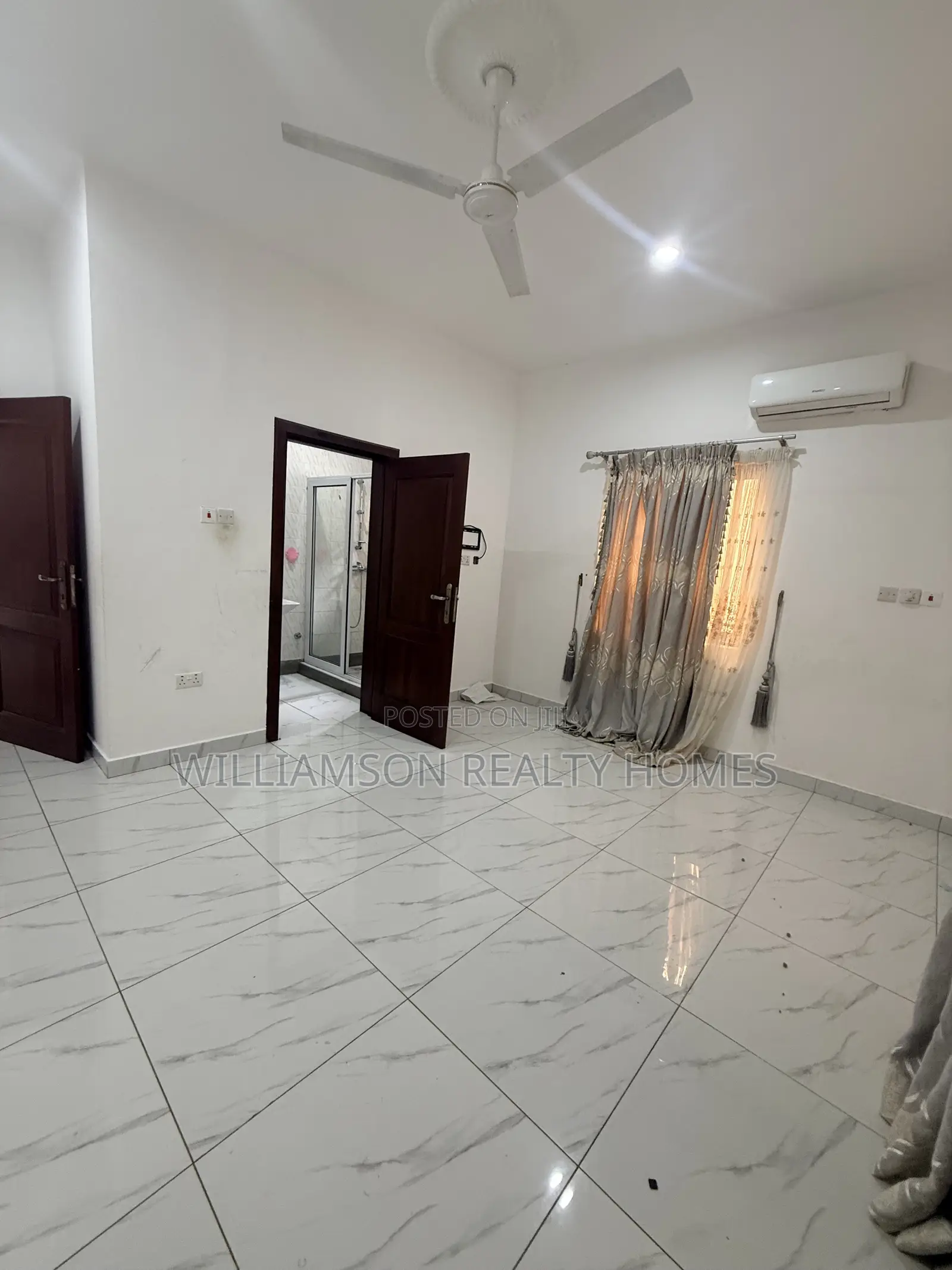 5bdrm House in Community 20 Estate, Spintex for rent