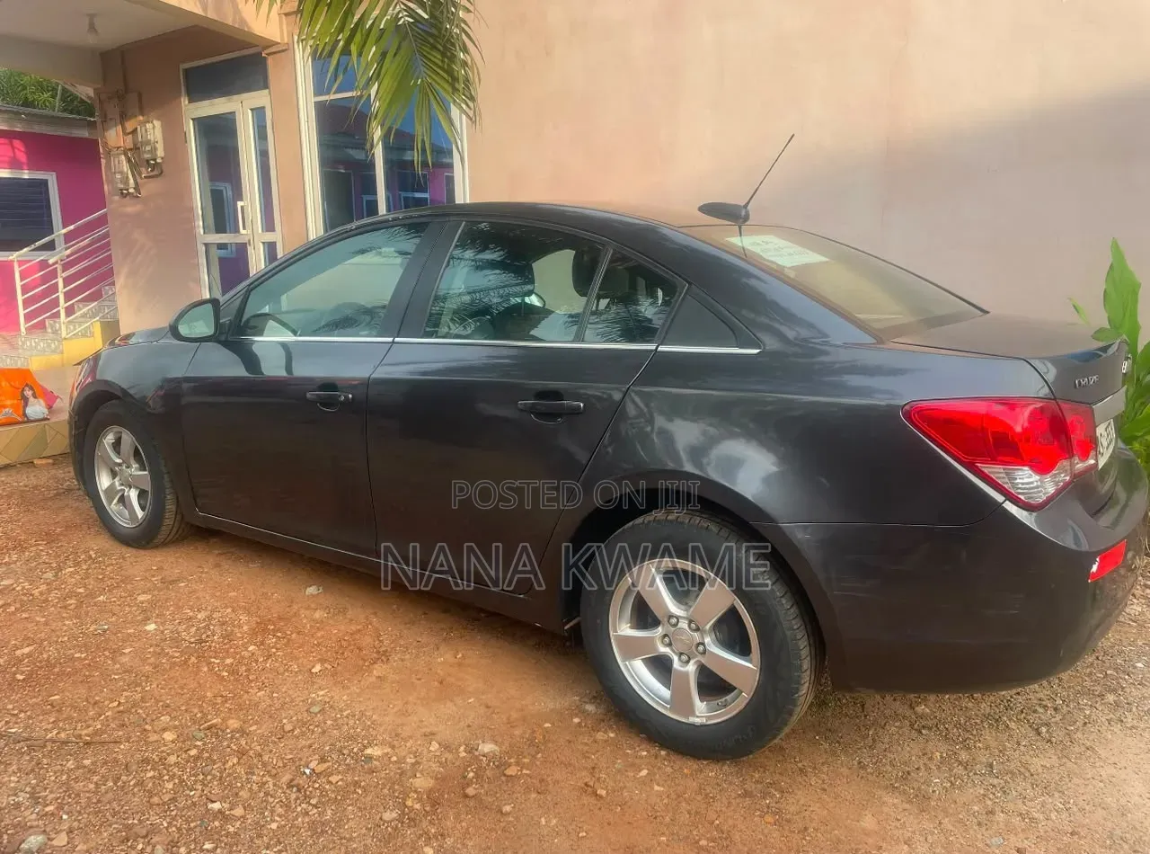 Chevrolet Cruze 2018 Black