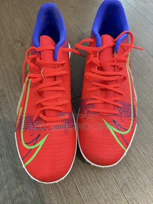 Nike Mercurial Vapor 14