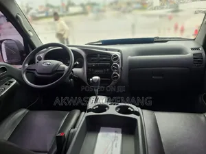 Kia Bongo 2013 White