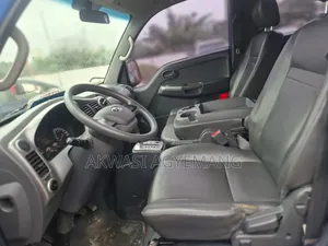 Kia Bongo 2013 White