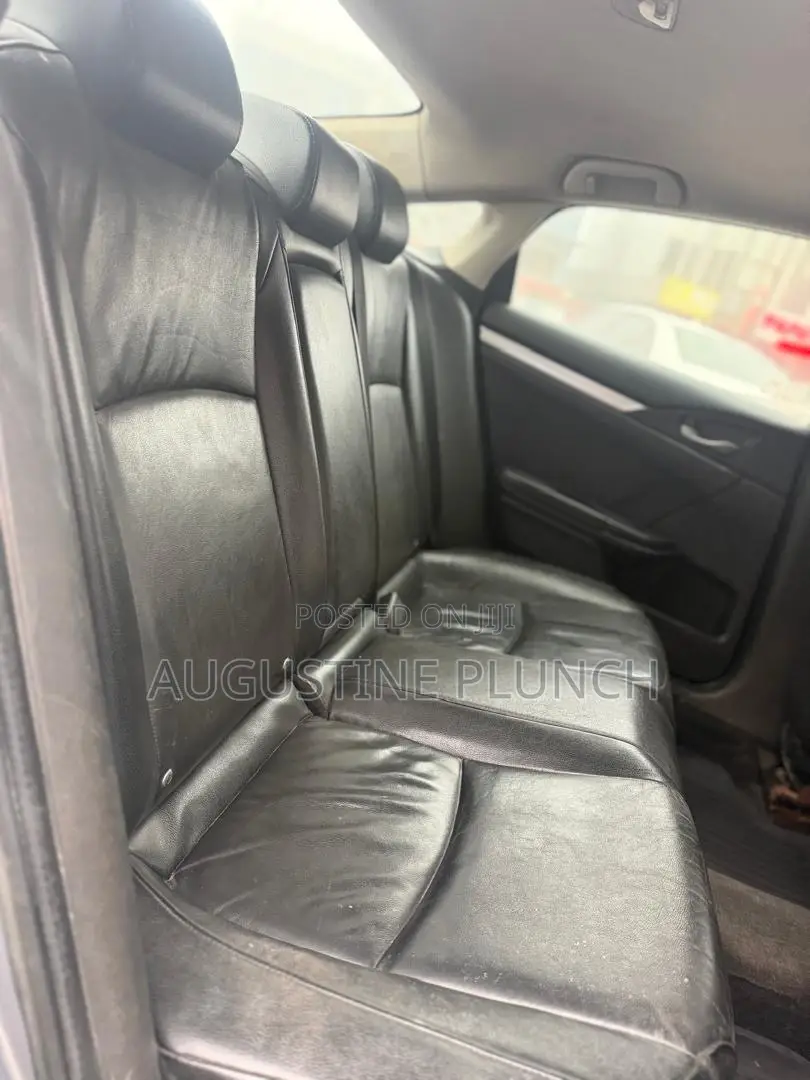 Honda Civic 2018 Gray