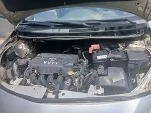 Toyota Belta 2010 Silver