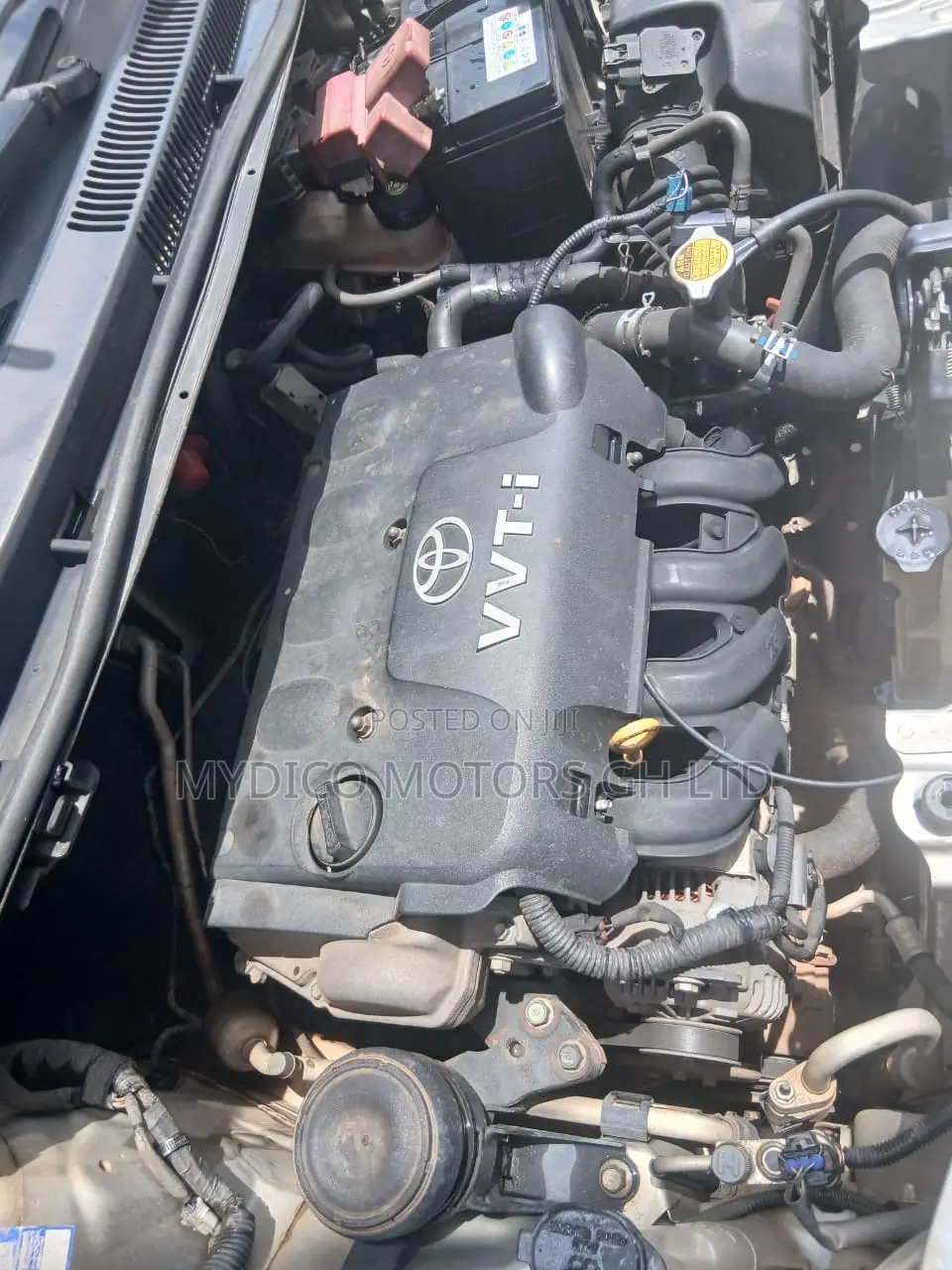 Toyota Belta 2010 Silver