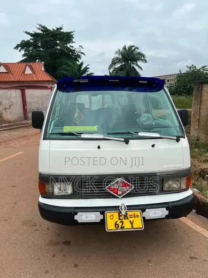 Nissan Caravan (Urvan) 1999 White