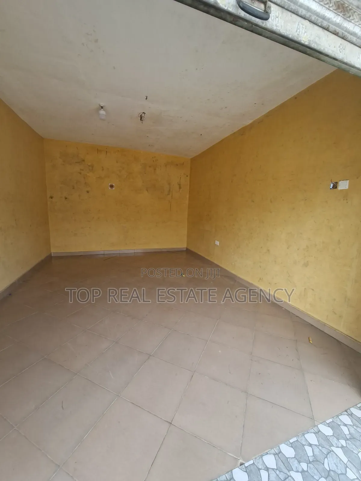 Shop at Dome for Rent