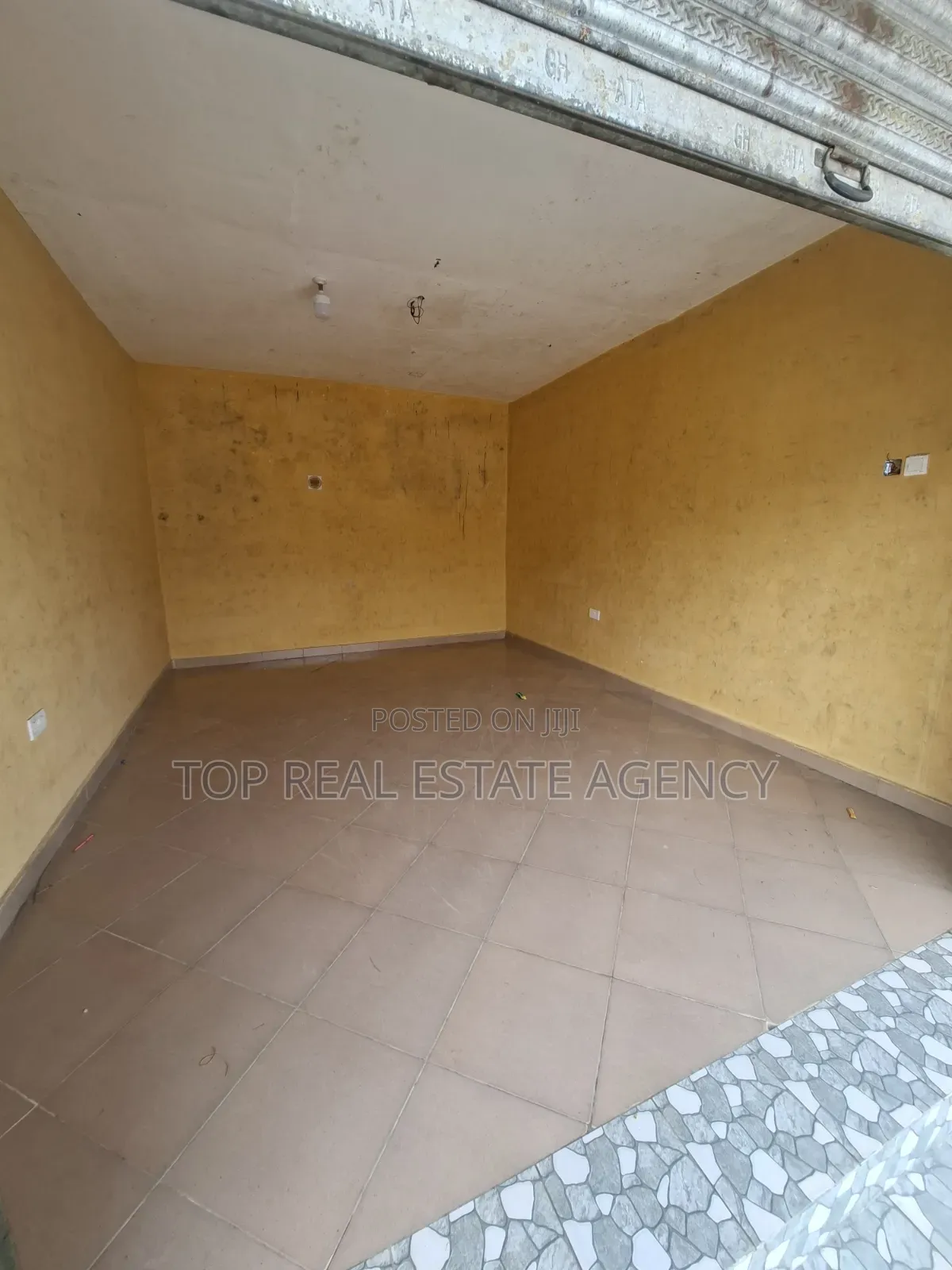 Shop at Dome for Rent