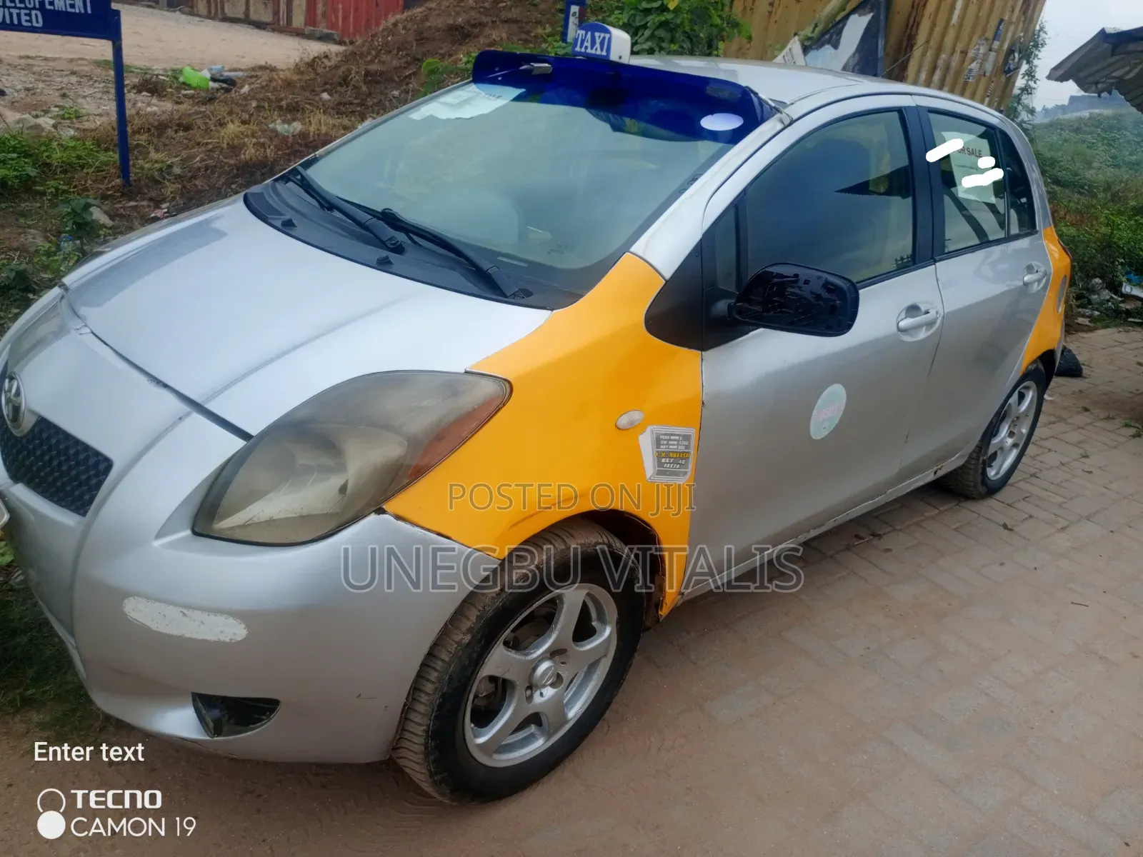 Toyota Yaris 2010 Silver