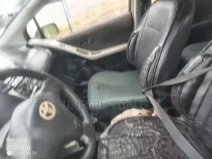 Toyota Yaris 2010 Silver