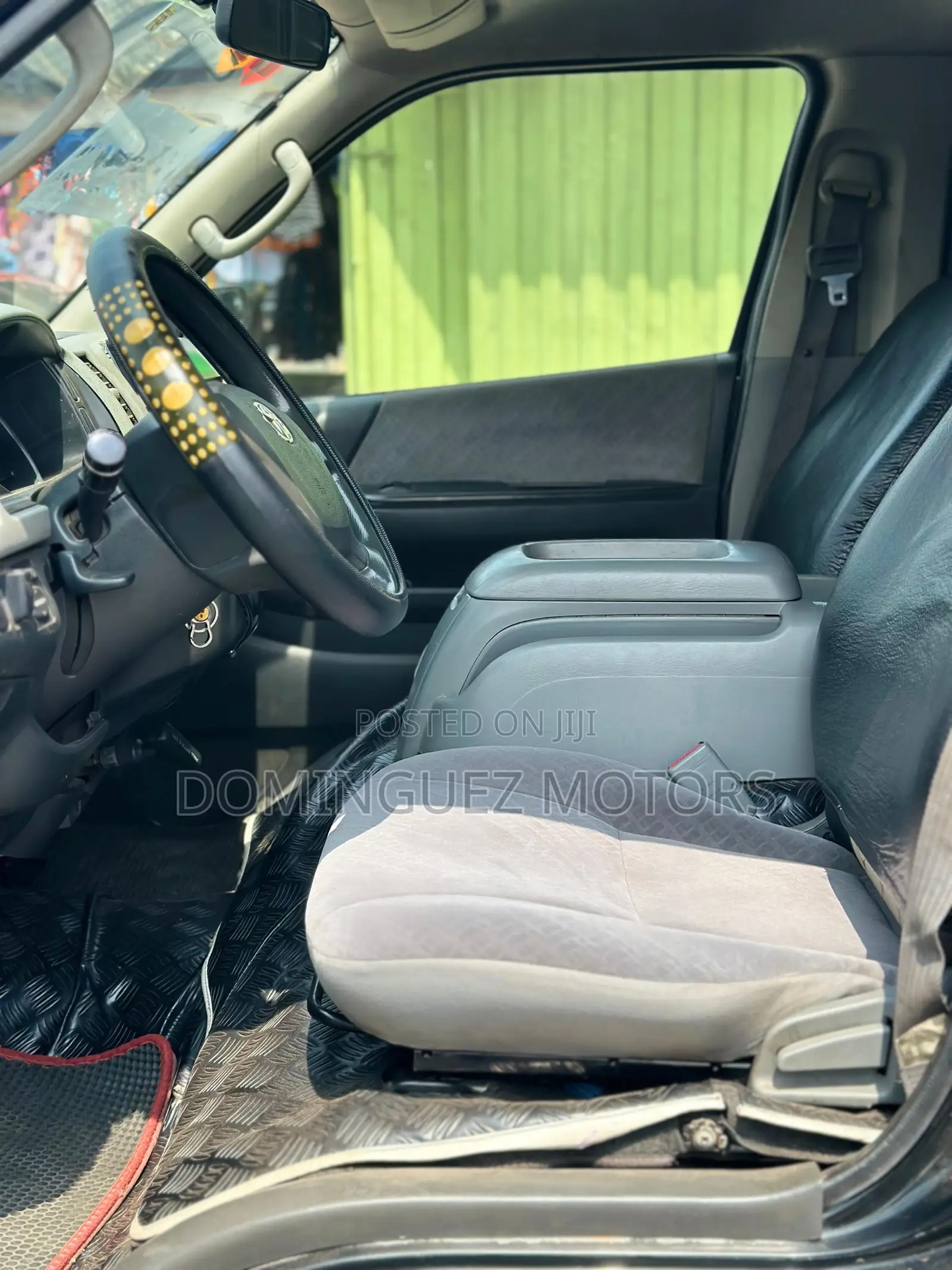 Toyota HiAce 2018 Black