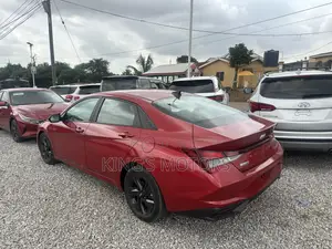 Hyundai Elantra SEL 2020 Red