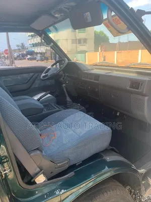 Mitsubishi L300 1999 Green