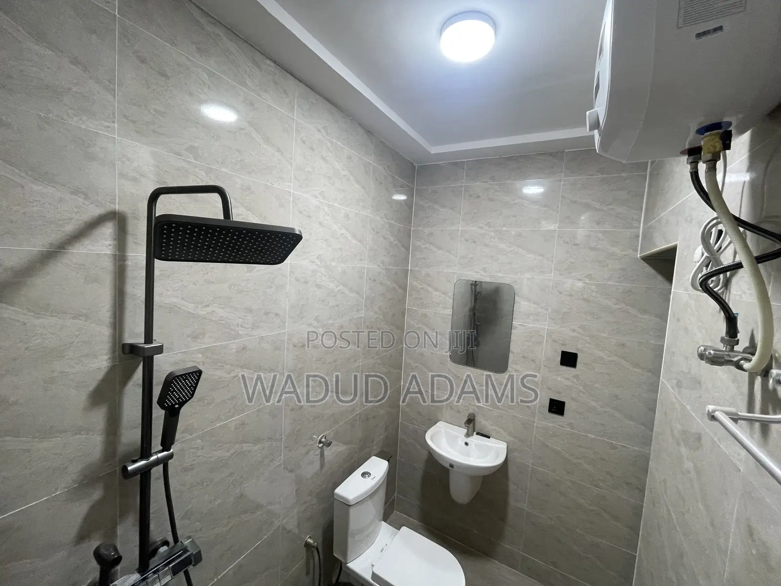 2bdrm Apartment in Jhameal Apartment, Old Ashomang for rent