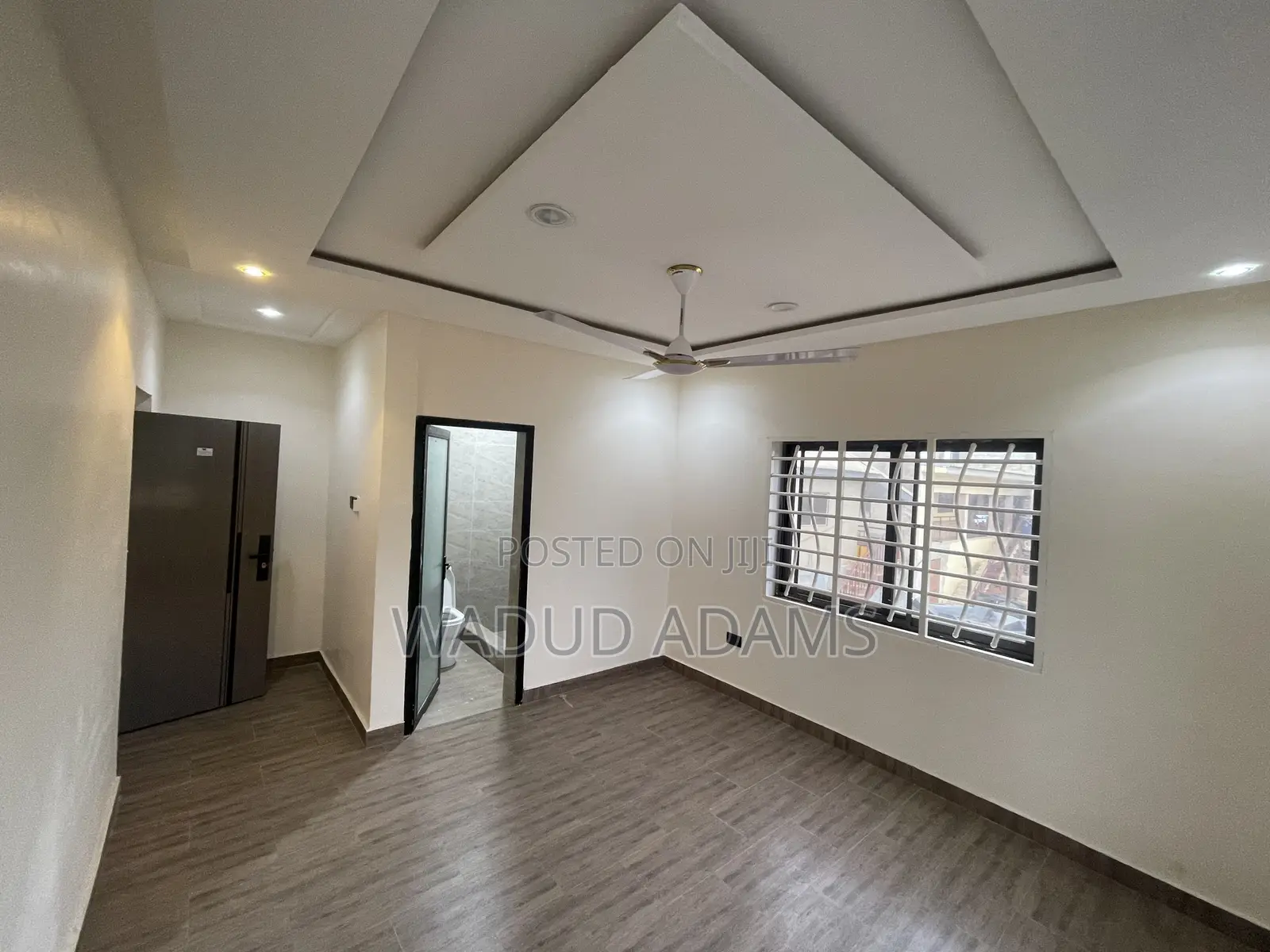 2bdrm Apartment in Jhameal Apartment, Old Ashomang for rent