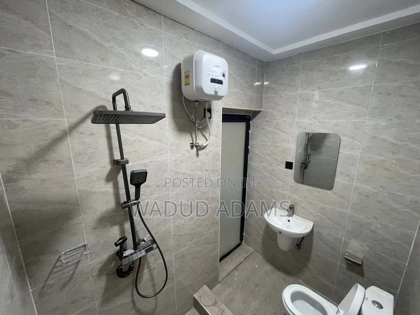 2bdrm Apartment in Jhameal Apartment, Old Ashomang for rent