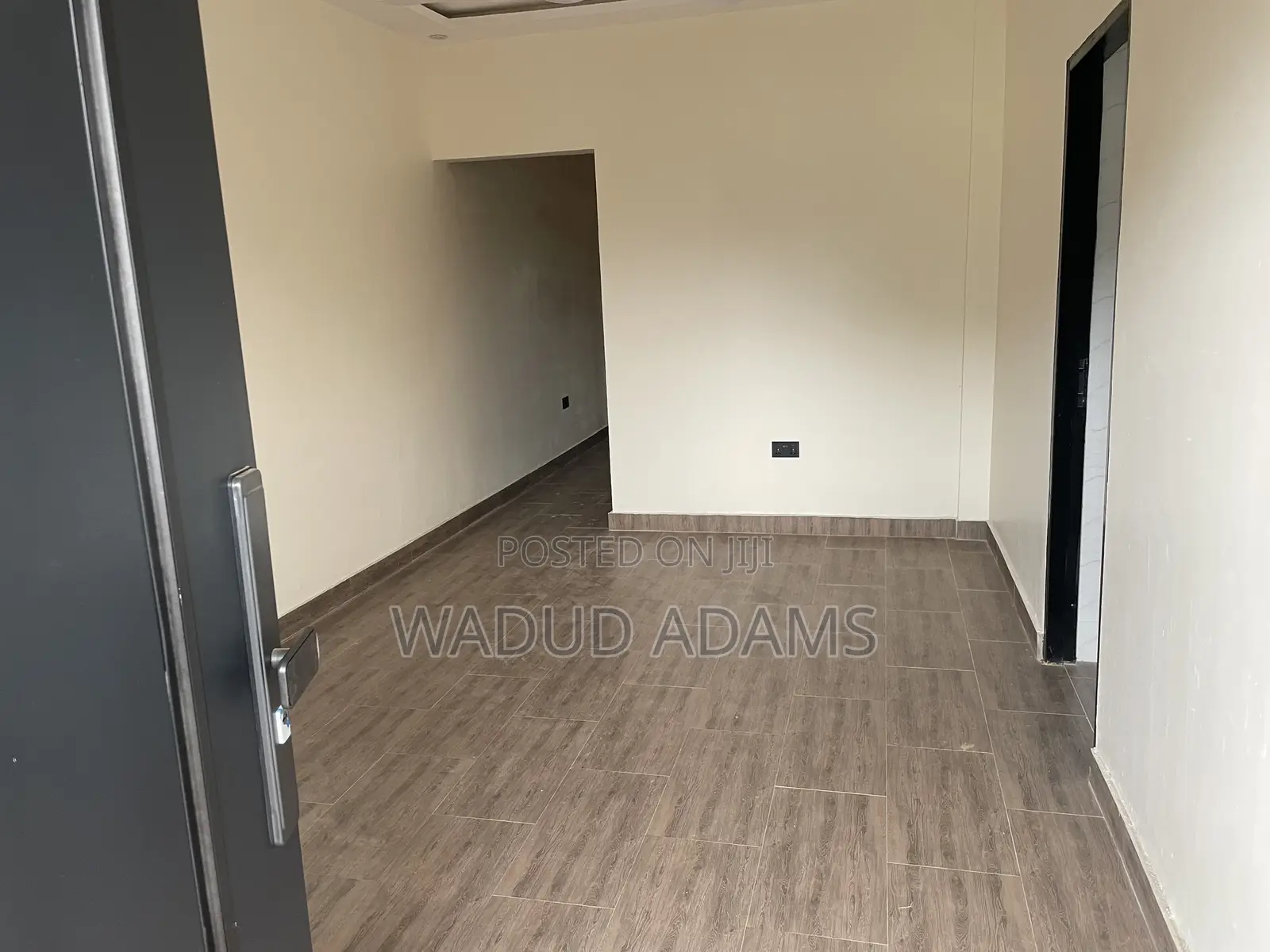 2bdrm Apartment in Jhameal Apartment, Old Ashomang for rent
