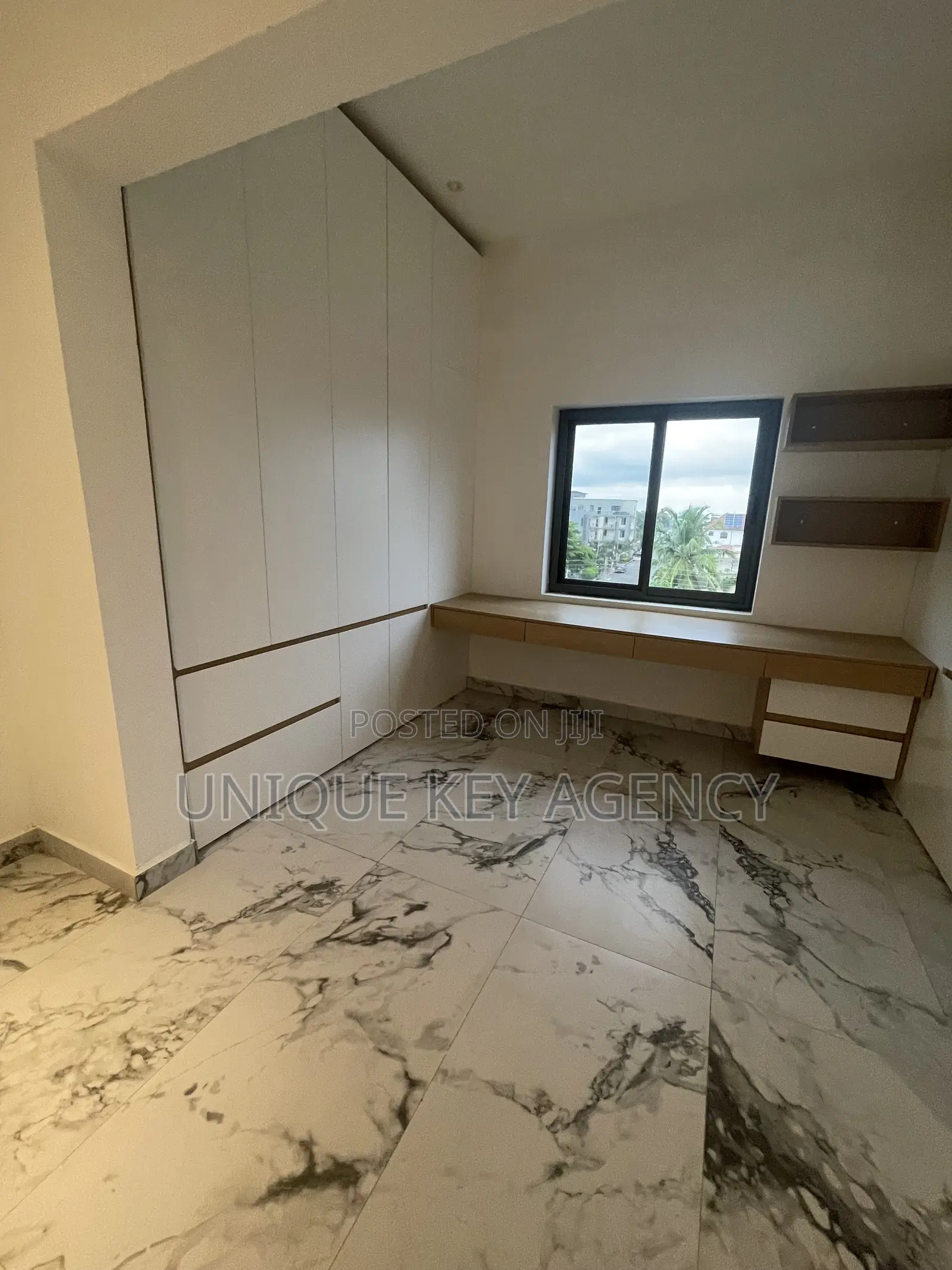 5bdrm House in Unique Key Agency, East Legon for rent