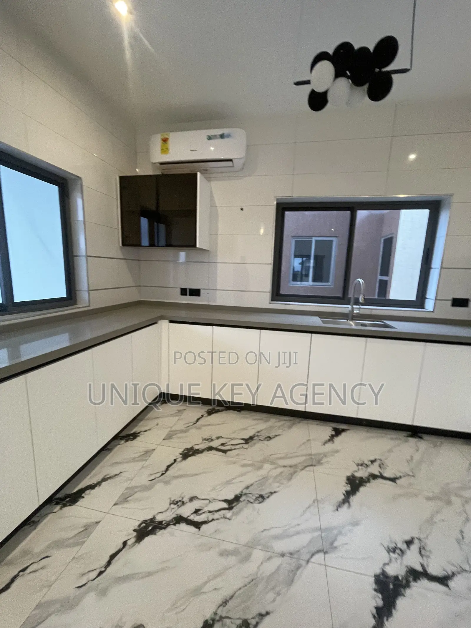 5bdrm House in Unique Key Agency, East Legon for rent
