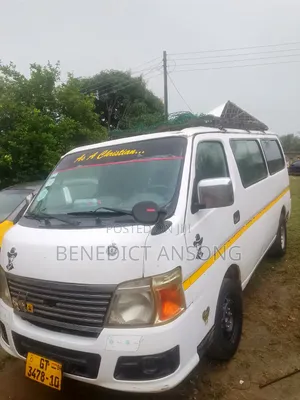 Nissan Caravan (Urvan) 2006 White
