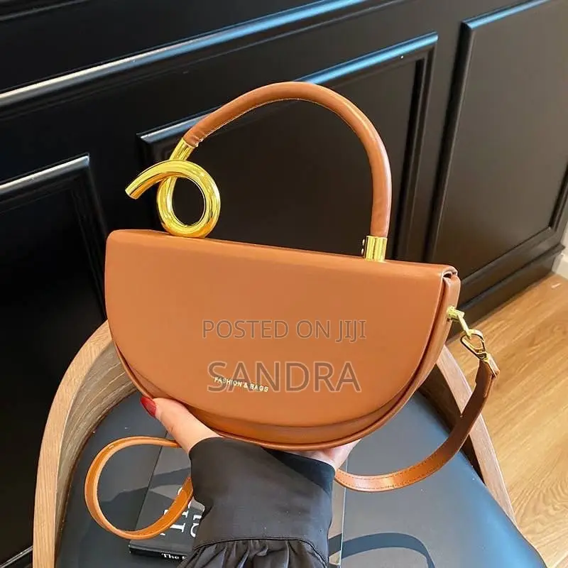 Fashionable Ladies Hand Bag