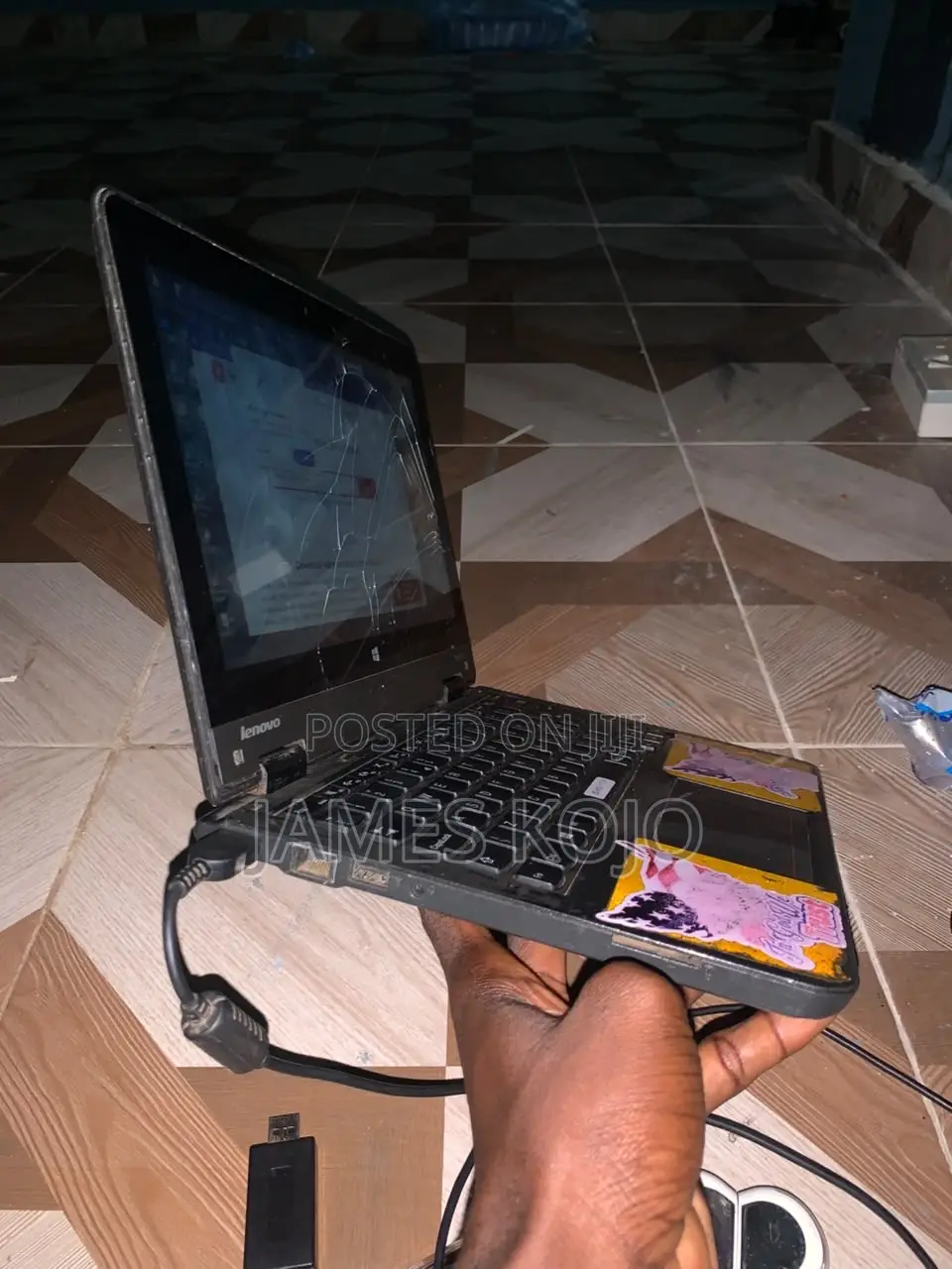 Laptop Lenovo ThinkPad Yoga 4GB Intel Celeron HDD 500GB