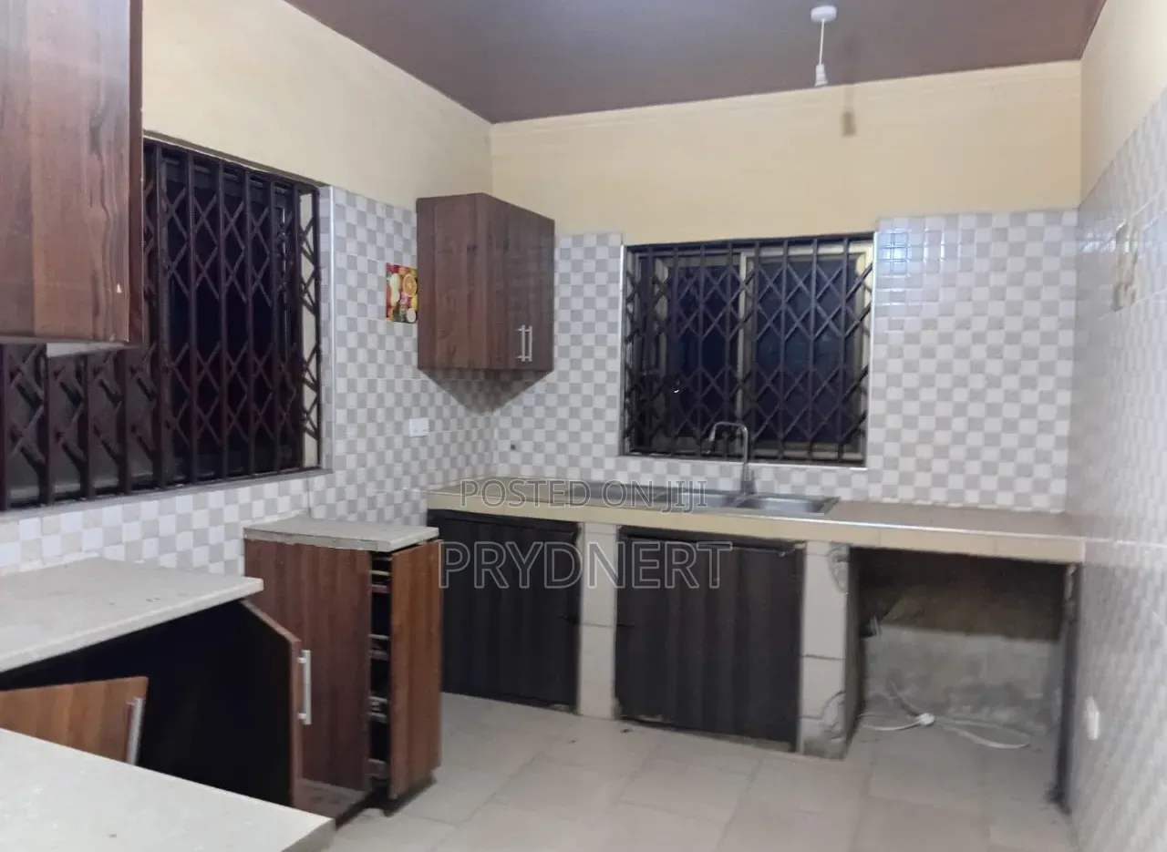 1bdrm Apartment in C25, Community 25 for rent