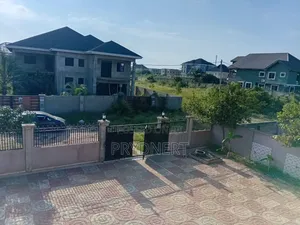 2bdrm Apartment in Savana, Community 25 for rent